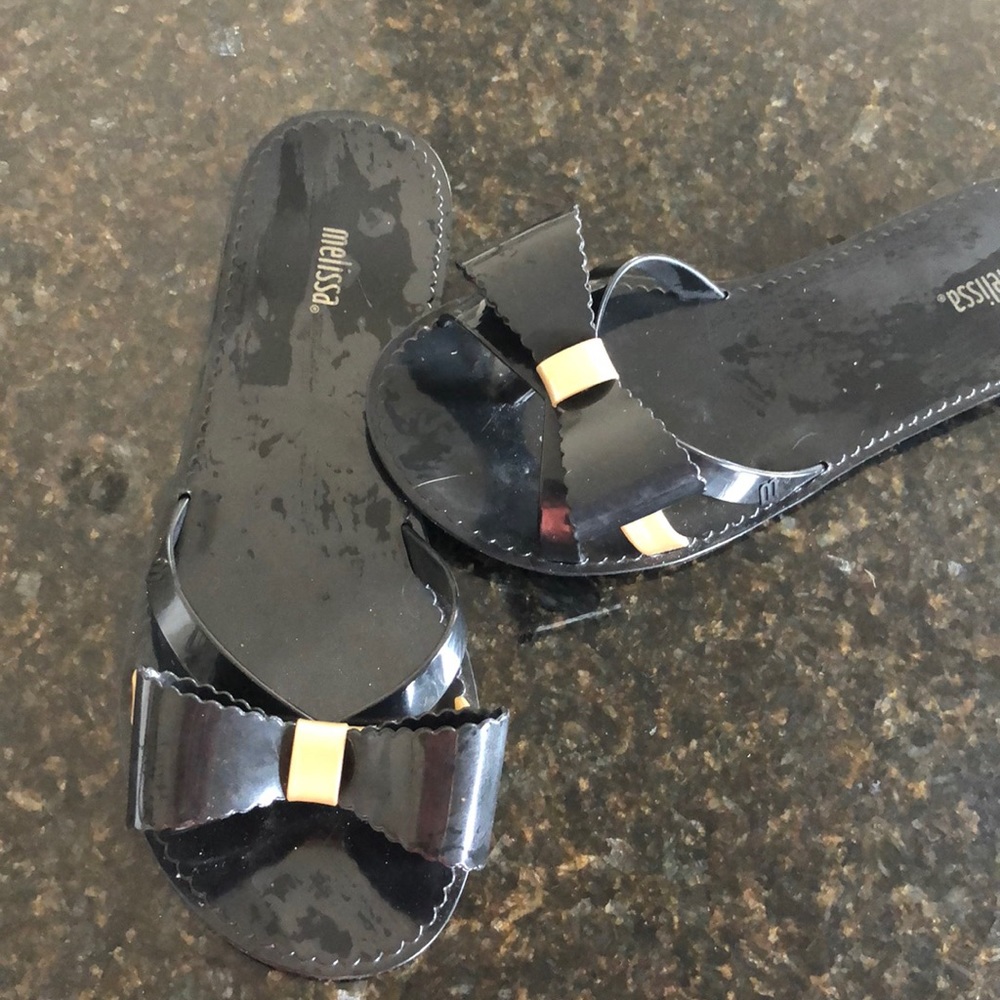 Bow flip flops